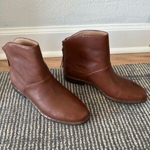 UGG Bruno Boots